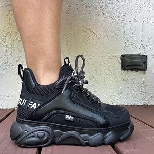 Buffalo London Chai Vegan Leather/Textile Platforms EU 38 / US 7.5